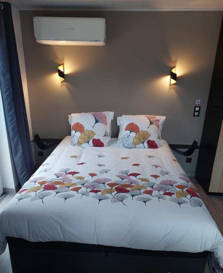 La Chambre Des Onglous Marseillan  Ngoại thất bức ảnh