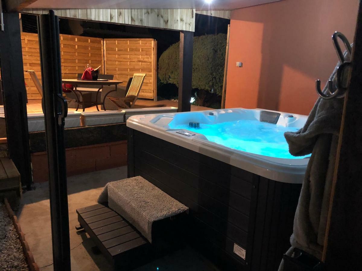 La Chambre Des Onglous Marseillan  Ngoại thất bức ảnh